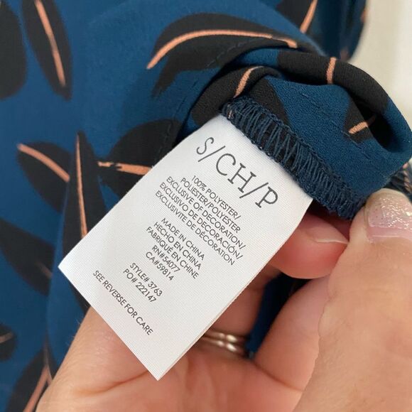 Cabi Kate Shadow Leaf Blouse Bell Sleeved Teal Size Small - Picture 6 of 13